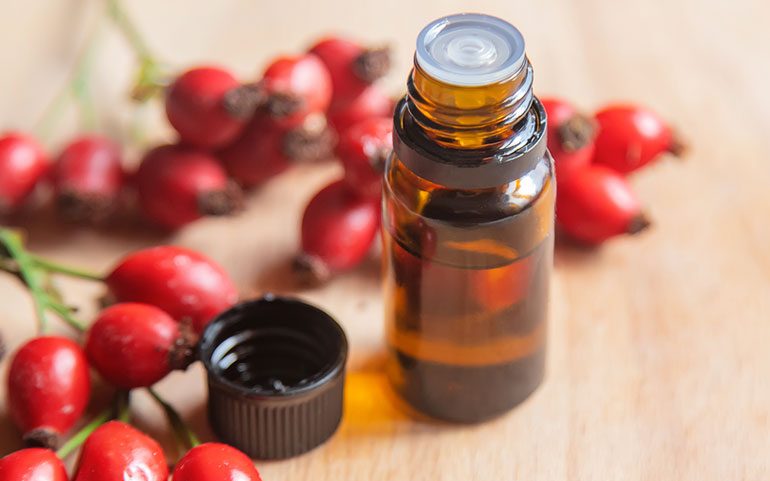DIY Home Remedies Of Rosehip Oil For Oily Skin
