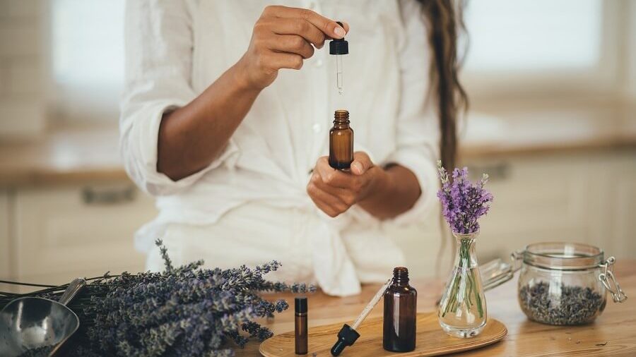 DIY Essential Oils Recipes For Happiness: